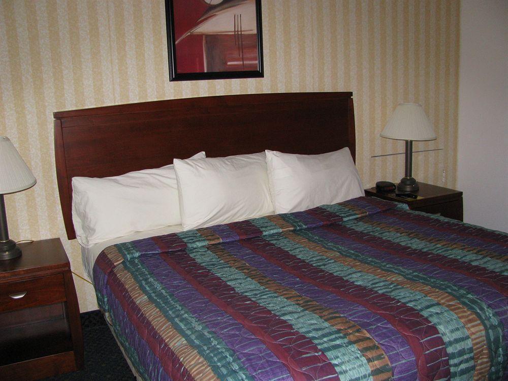 ซูเปอร์ 8 บาย วินด์แฮม แซคราเมนโต Hotel ซาคราเมนโต ภายนอก รูปภาพ
