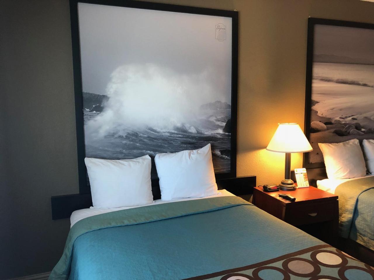 ซูเปอร์ 8 บาย วินด์แฮม แซคราเมนโต Hotel ซาคราเมนโต ภายนอก รูปภาพ